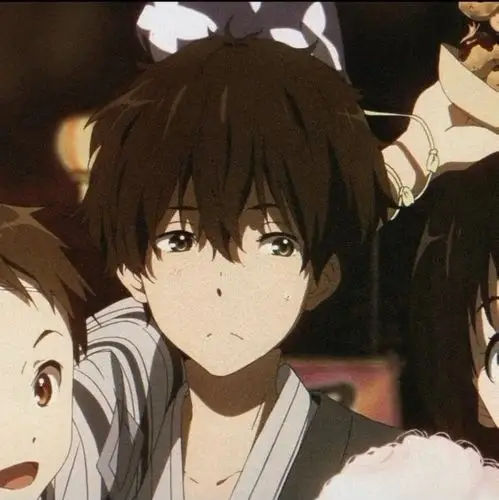 四人头像两男两女