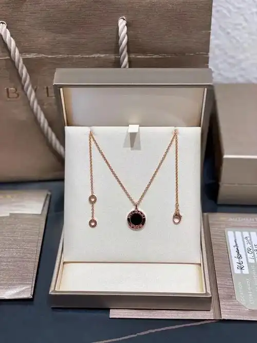 bvlgari宝格丽双面圆饼满钻拼黑玛瑙中号款项链,全新未使 - 抖音