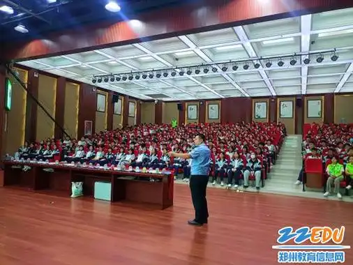 一堂生动的禁毒课 郑州市第十四高级中学开展禁毒宣传教育活动