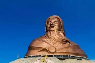 原创欣赏最高最大最雄伟的三座成吉思汗雕塑那一座更令你惊叹