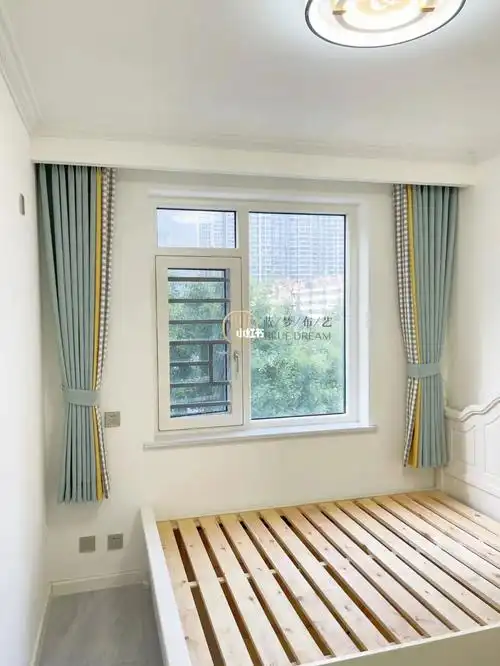 不落地窗帘儿童房短窗帘