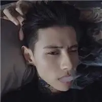 酷帅气男生头像抽烟霸气_微信头像图片大全