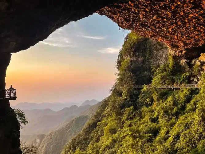 重庆到金佛山旅游攻略_重庆金佛山怎么走_重庆金佛山值得去吗