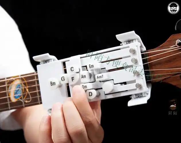 吉他辅助神器民谣和弦左手一键和弦器吉它按键助弹器自动档挡 黑 套
