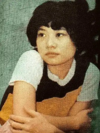 作家亦舒:19岁未婚先孕,50年不认亲子,现实比剧本更精彩_腾讯新闻