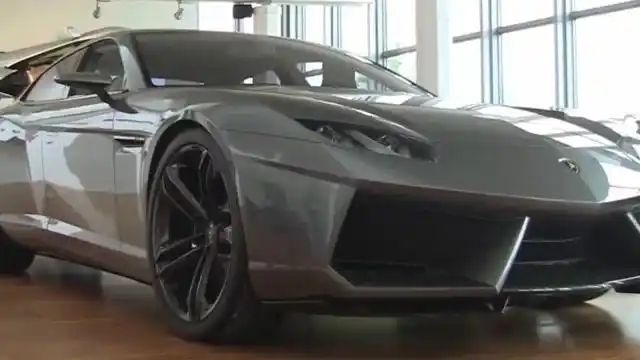 兰博基尼4门轿车来了,看完售价,网友:咳,还是交给众泰吧!