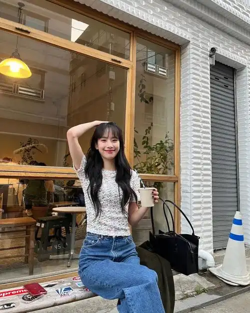 宇宙少女雪娥  220410 seola_s 雪娥 更新