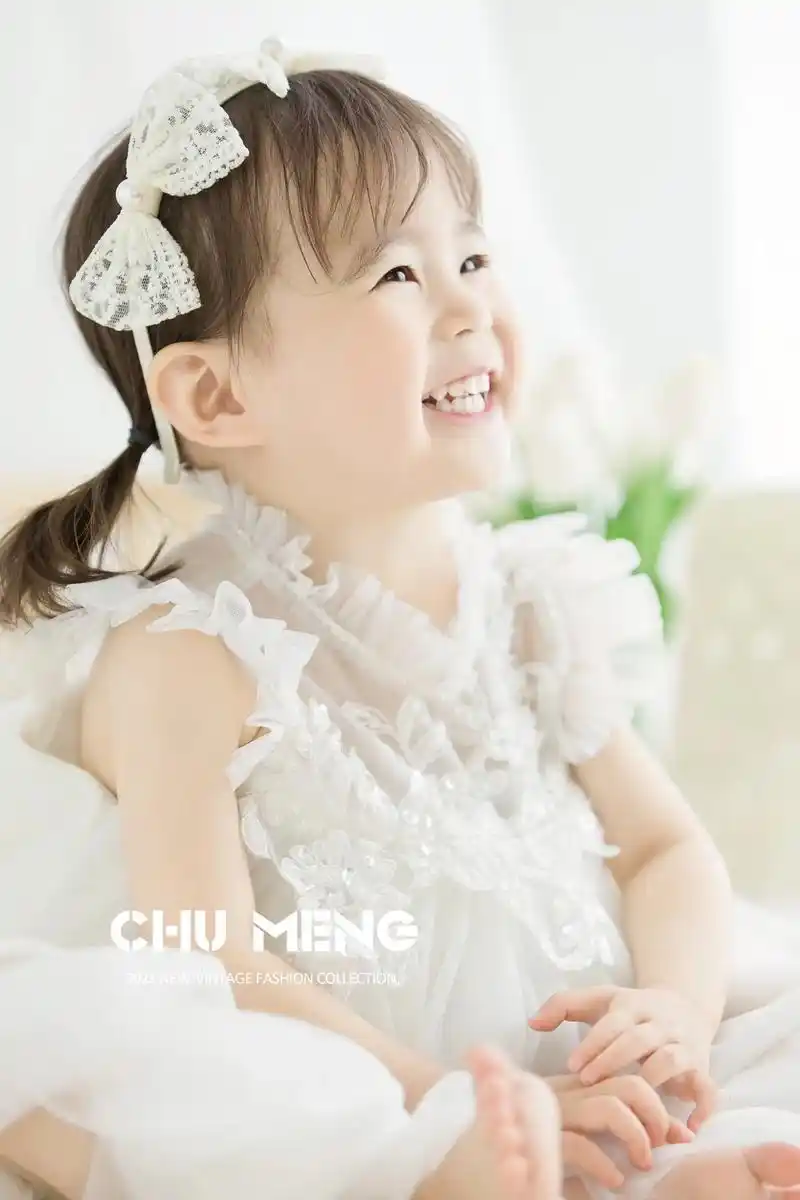 2岁,小可爱.#超有镜头感的小女孩 #每张都值得记录 #夏日 - 抖音