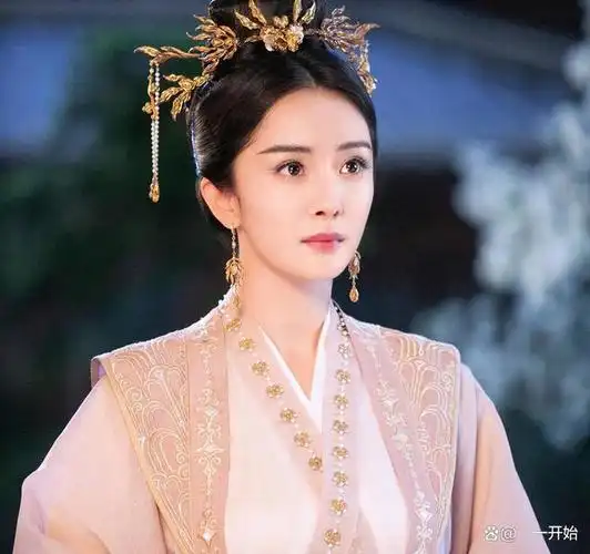 2022年《娇藏》海报曝光,女主角不出意外由杨幂出演,但杨幂和其工作室