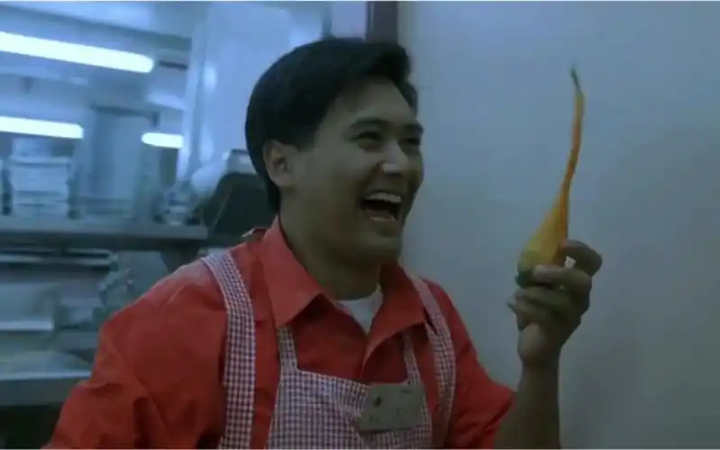 吉星拱照:张艾嘉做饭周润发净帮倒忙