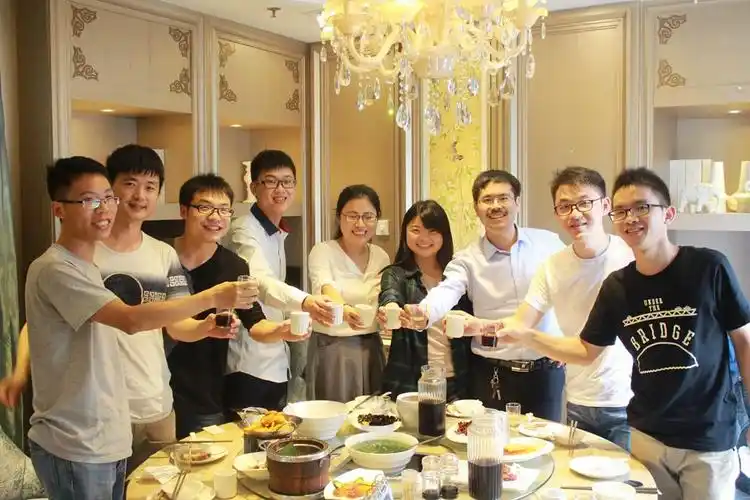 深圳白领相亲晚宴,本科专场(现场每人赠送价值150元礼品一份)