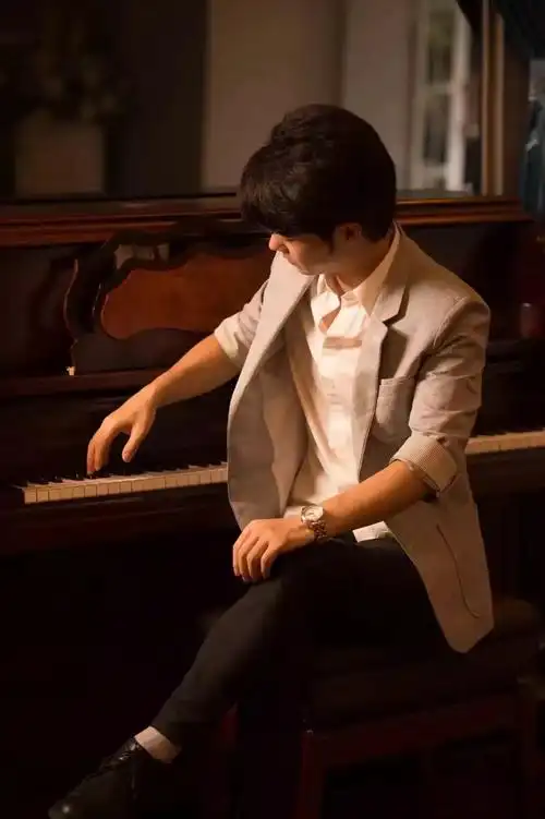 《青城山下白素贞》夜色钢琴赵海洋演奏版