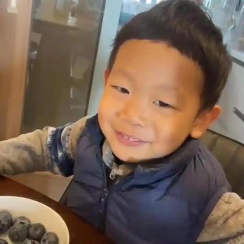 为什么张译小时候跟长大后一点区别都没有?