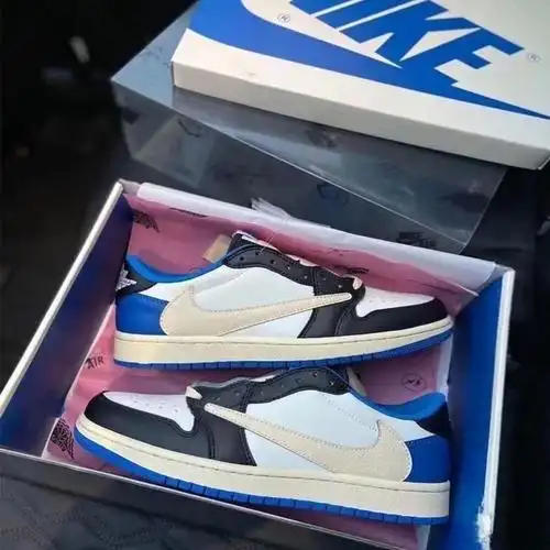 纯原闪电倒钩藤原浩男鞋子女百搭潮流低帮学生鞋休闲板鞋男 袜子 40