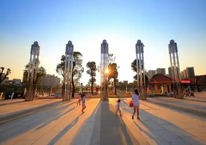 江滨公园,罗定人的松弛地