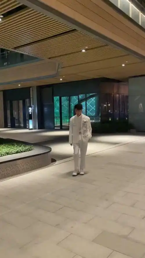 冼峻生_冼峻生个人资料_冼峻生直播间_18183kol_18183网红站