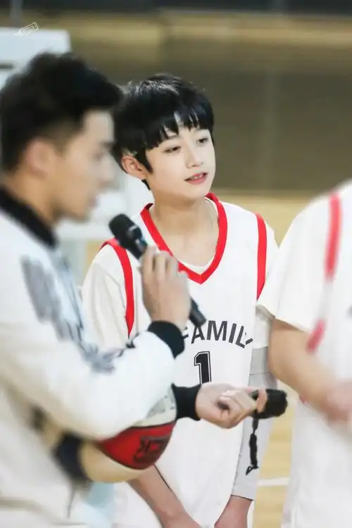 朱志鑫[超话]#冬季运动会·20181222@tf家族-朱志鑫