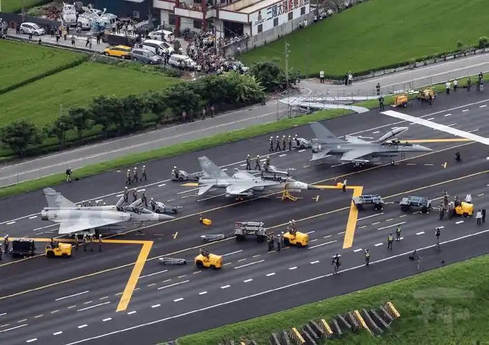 破坏台东军事基地,洞库跑道损毁,降低以武拒统本钱_地震_台湾_损失