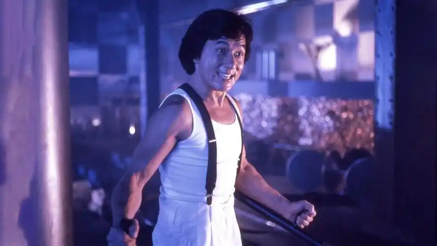 经典搞笑动作电影《城市猎人》主题曲,成龙亲自演唱,很搞笑