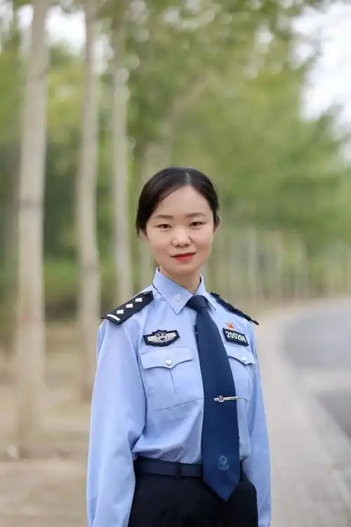 王璇石嘴山市公安局交通警察分局指挥室民警来源 | 宣培科版式 | 禹