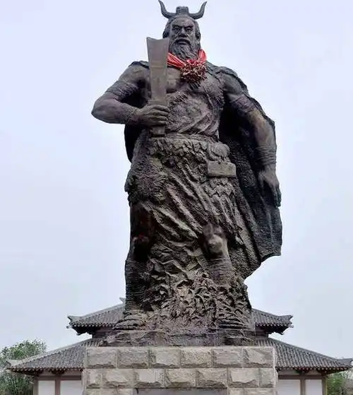 蚩尤黄帝成为部落联盟首领之后,开始大力发展农业,生产衣冠,制造舟车