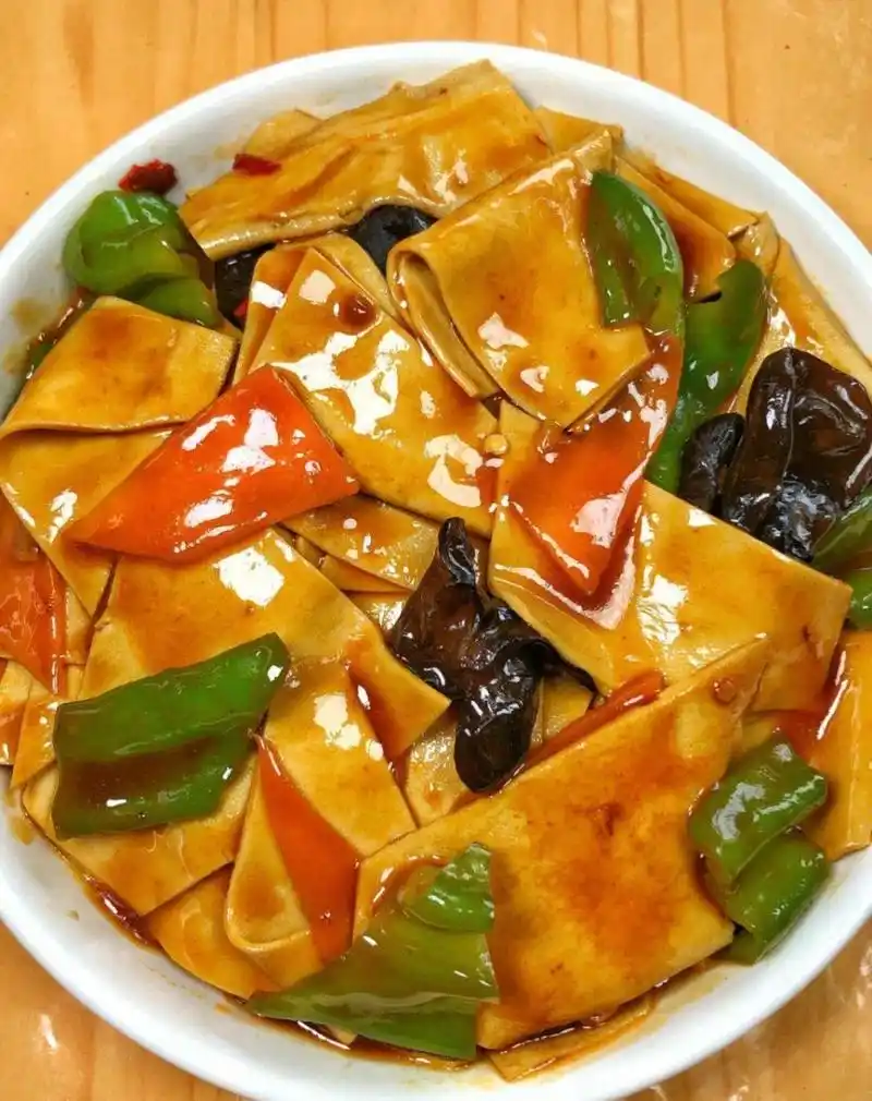 兔年"正月里"美食分享:青椒豆皮