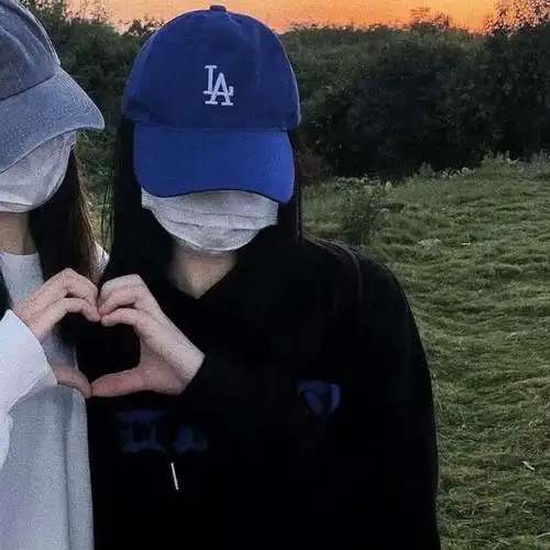 头像超惊艳的高级感闺蜜头像