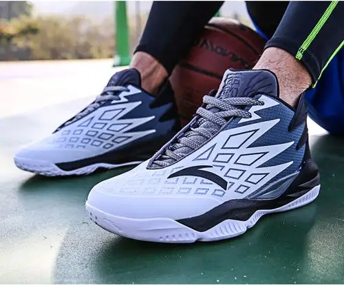 安踏篮球鞋2017霸道系列高帮缓震运动鞋男91711107