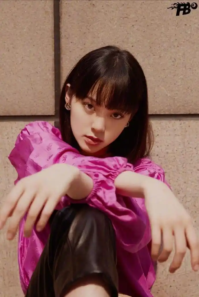 【橘小电分享】#女星齐刘海造型大赏#女明星们的齐刘海造型,好像一个