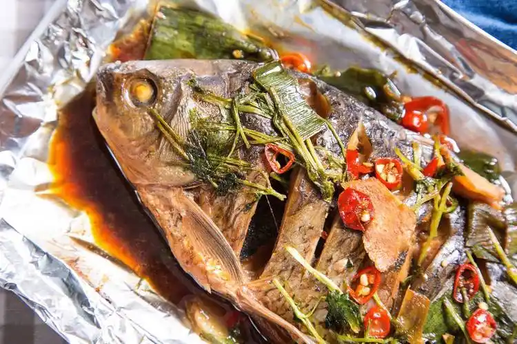 东门俊豪海鲜烧烤城5月26号试营业,哈尔滨啤酒一元一瓶!