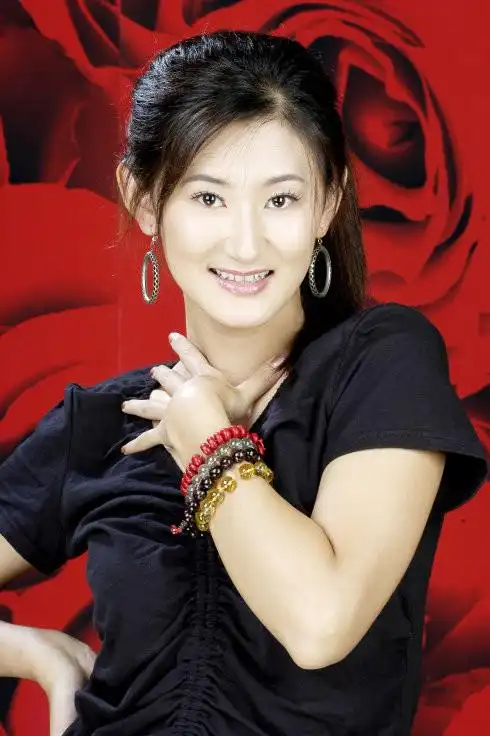 蒙古演员-塔娜花日