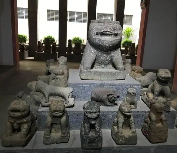 眼中多见,一目十行,粗粗掠过,对于这有着多种文化交融的雷州半岛,我