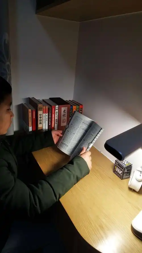 书如航长,指引航向――记六(8)班林子航读书故事