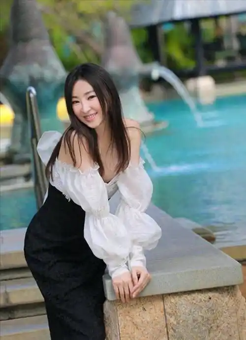 易有料-智能信息流一站式服务平台