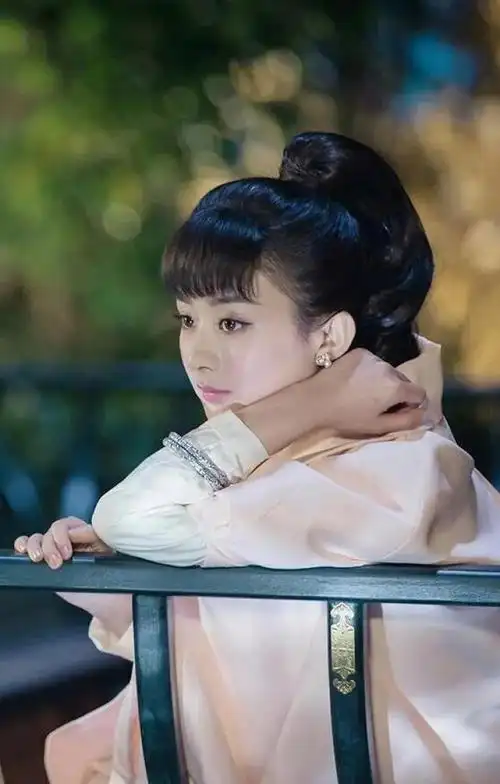 赵丽颖演老九门多少岁(赵丽颖老九门里饰演尹新月)(10)