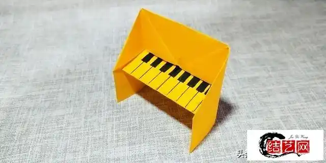 儿童趣味折纸简单钢琴折纸图解