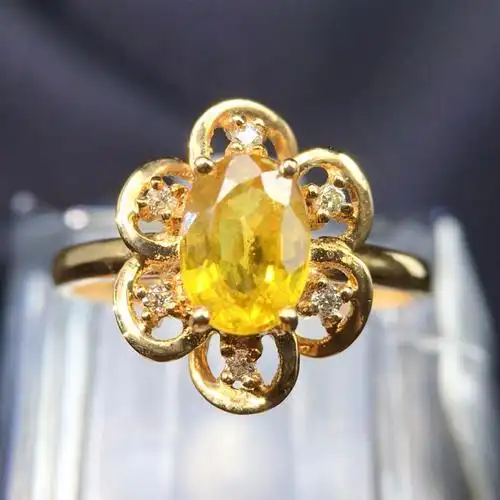 18k金镶天然蓝宝石戒指