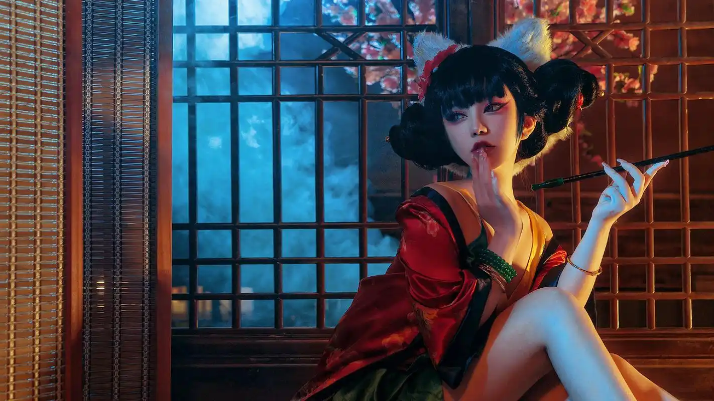 白蛇缘起里的性感小狐仙