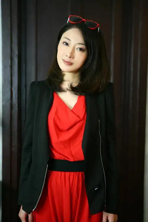 高蓓蓓,11月2日出生于江苏省镇江市,毕业于