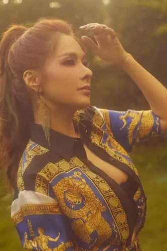 蔡妍将携单曲回归 韩中同步发售