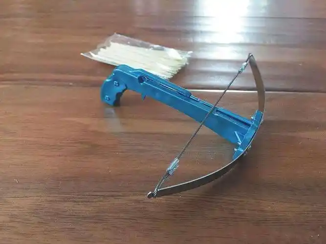 这种具有轻武器杀伤力的东西居然还风靡了全校园