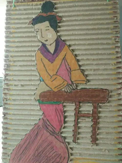 写美篇  纸箱板画是指用废旧纸壳作画纸,在上面进行做画,是将手工与