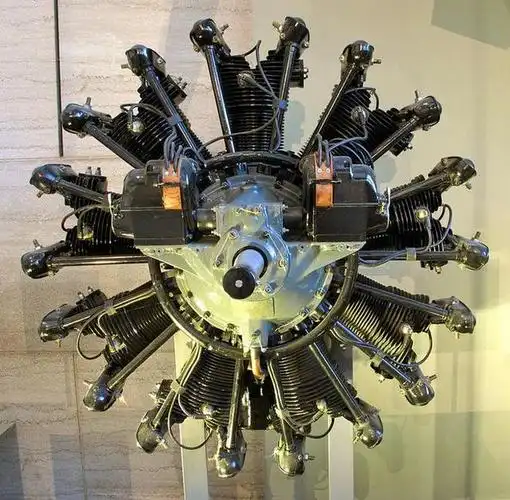 "无独有偶,蒸汽机用于火车,也得益于一位自学成才的工程师坚韧不拔的