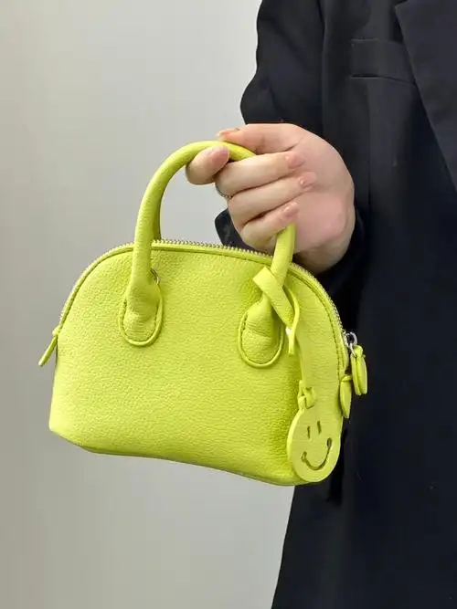 敲适合夏天的果绿色贝壳包才几十r