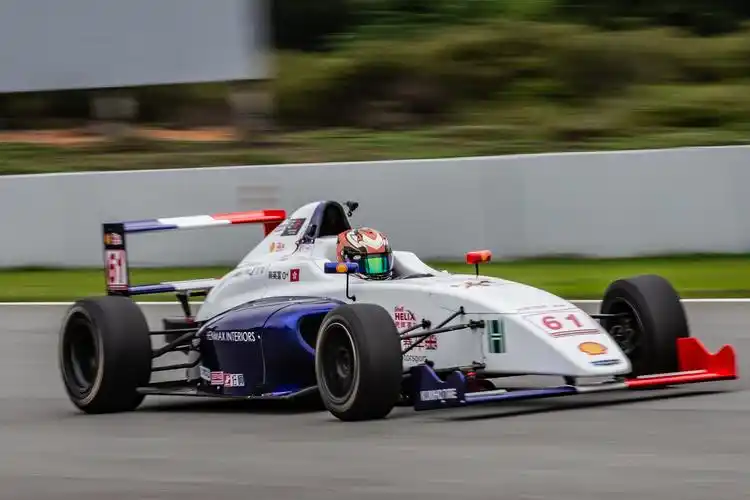 首页 赛车租赁可租赁的车型及介绍: f4赛车:法国方程式赛车制造公司