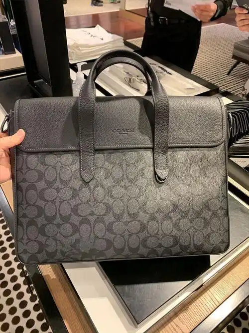 美国代购coach/蔻驰男包22新款翻盖手提单肩包软牛皮斜挎包公文包