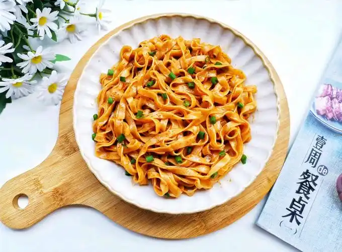 原创特色小吃猪油拌粉自己在家也能做简单好学爽滑又美味