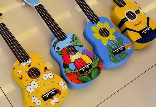 创意diy 手绘尤克里里12月10日完美开幕