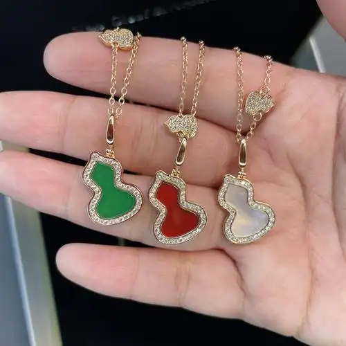 葫芦项链女中国风18k玫瑰金2020年新款镶钻玛瑙麒麟吊坠轻奢小众