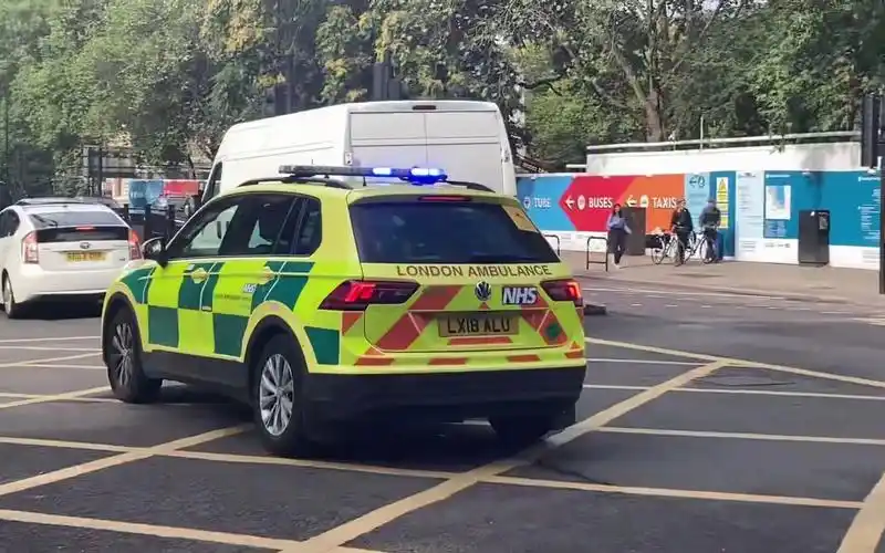 捷豹xf无标识警车!英国伦敦地区应急车辆出警合集